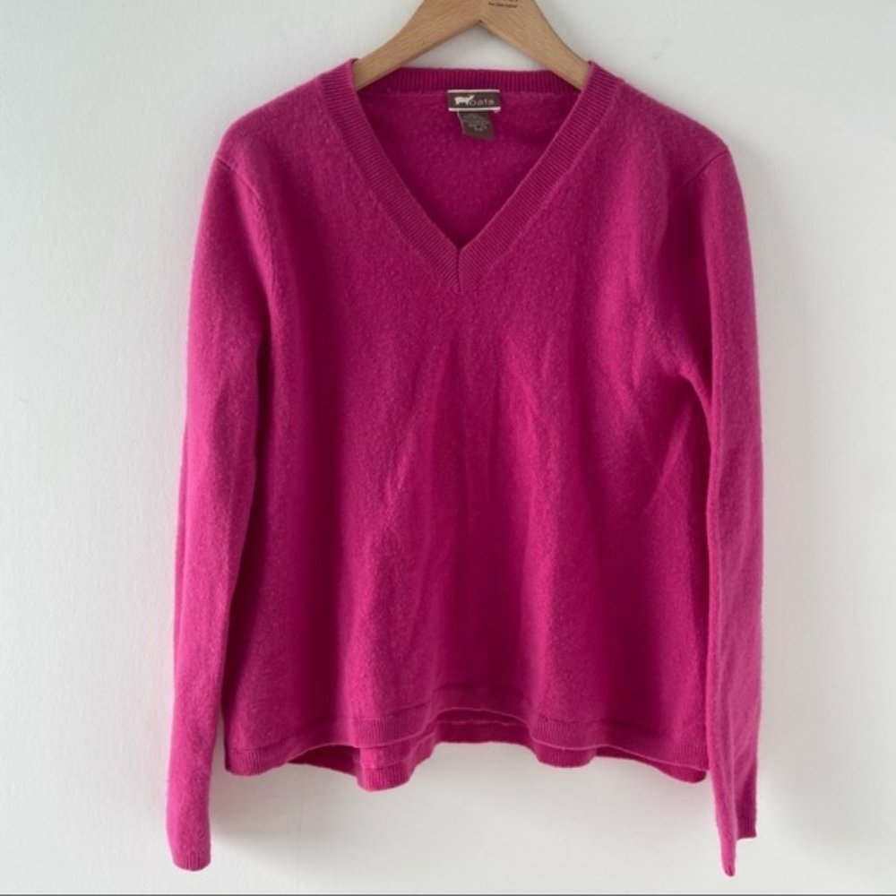 OATS V neck hot pink 100 cashmere sweater